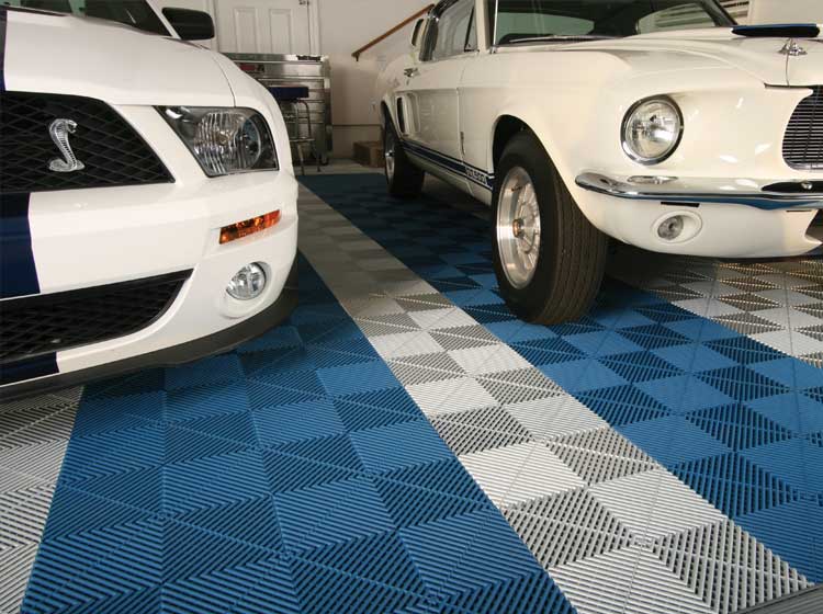 swisstrax port thumb